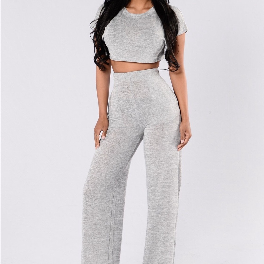 Fashion Nova Netflix and Chill set size Medium